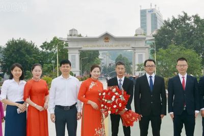 Đón đoàn đại biểu Châu Văn Sơn (Trung Quốc) sang giao lưu, trao đổi kinh nghiệm về công tác xây dựng đảng tại khu vực biên giới của tỉnh Lào Cai