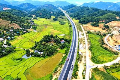 Toàn cảnh dự án mở rộng cao tốc Nội Bài - Lào Cai sau một năm thi công