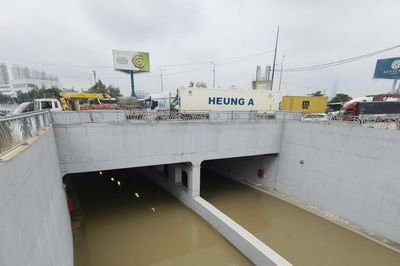 TP.HCM: Nghiên cứu bổ sung cảm biến cảnh báo ngập tại các hầm chui