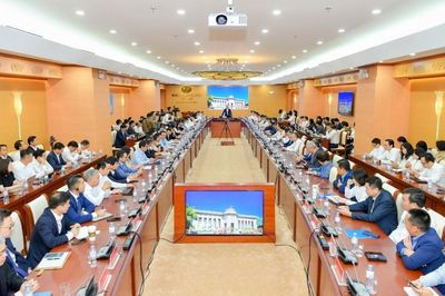 Giảm lãi suất không cào bằng, nhiều ngân hàng tung gói vay ưu đãi chỉ từ 6%/năm