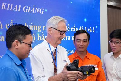 EVNHCMC tiếp tục đào tạo chuyên sâu và cấp chứng chỉ quốc tế về công nghệ camera nhiệt