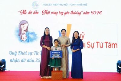 Chương trình 'Mẹ đỡ đầu' ở Huế - Vòng tay yêu thương nâng bước trẻ mồ côi, trẻ em khó khăn