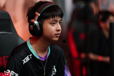 Ngôi sao esports bị bắt nhầm vì giống lừa đảo, phải trổ tài chơi game để minh oan
