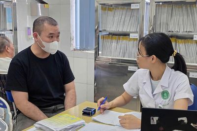 Sinh hoạt thất thường ở người trẻ tuổi: Cảnh báo nguy cơ mắc bệnh mạn tính
