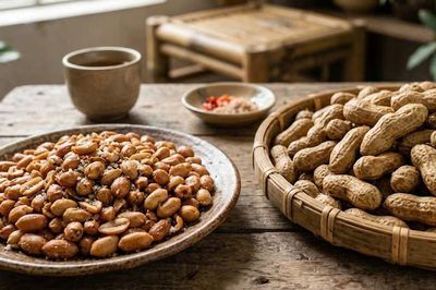 Ăn lạc tốt nhưng 3 nhóm người nên tránh hoặc hạn chế