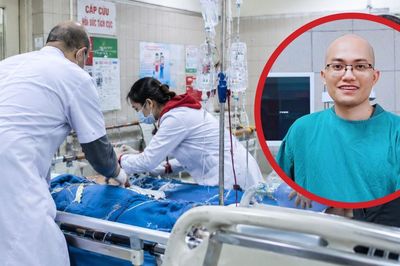 Mẹ mất giữa ca mổ, bác sĩ nén đau hoàn thành nhiệm vụ rồi về chịu tang
