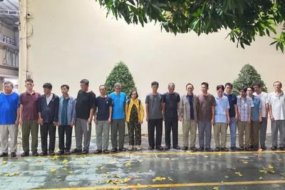 Khởi tố 26 bị can trong đường dây mại dâm, cá độ bóng đá