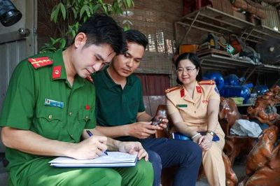 Công an Hà Nội quyết tâm làm sạch dữ liệu phương tiện 'đúng, đủ, sạch, sống'