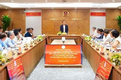 Công nghệ mới BUSADCO bảo vệ bờ hồ Hoàn Kiếm - Di tích quốc gia đặc biệt được đề nghị xét tặng Giải thưởng Hồ Chí Minh