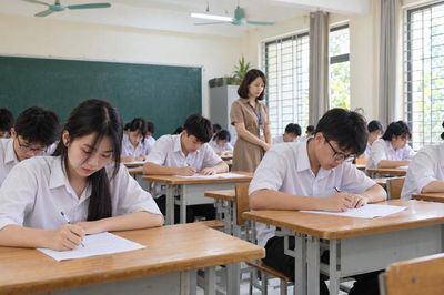 Sẽ ra đề kiểm tra chung cho một số môn lớp cuối cấp