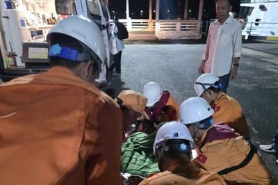 Kịp thời cứu nạn ngư dân bị tai biến trên biển Đà Nẵng