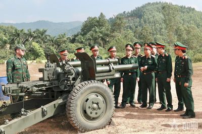 Cục Xăng dầu (Tổng cục Hậu cần - Kỹ thuật): Thử nghiệm dầu thủy lực VKX.AU