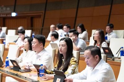 Ngày 20/10, Quốc hội thảo luận nhiều dự án luật thuộc lĩnh vực tư pháp, kinh tế