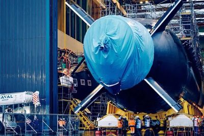 Tàu ngầm hạt nhân siêu hiện đại Rubis chuẩn bị hạ thủy
