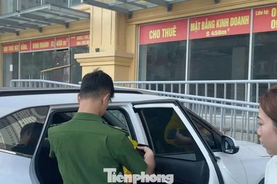 'Góc khuất' ở hiện trường vụ hàng loạt ô tô bị đập vỡ kính
