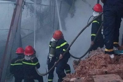 Cháy xưởng sản xuất đồ gỗ rộng hàng trăm mét vuông ở Đà Lạt
