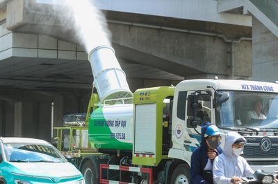 Dự báo thời tiết 20/10/2026: Miền Bắc vẫn nắng trên 34 độ, Nam Bộ mưa giông