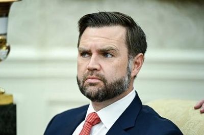 Phó Tổng thống Mỹ từ chối gọi Ukraine là 'đồng minh'