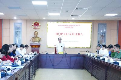 Ban Pháp chế HĐND tỉnh thẩm tra phương án giao biên chế đối với các cơ quan chính quyền cấp tỉnh và xã