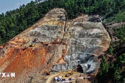 Gỡ nút thắt vật liệu để tăng tốc thi công cao tốc Vinh-Thanh Thủy