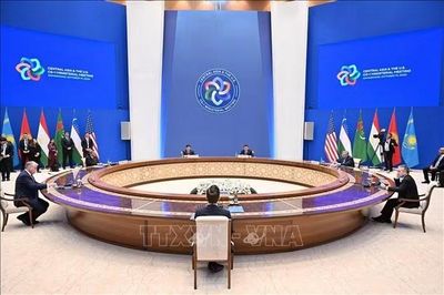 Mỹ - Uzbekistan thúc đẩy quan hệ đối tác chiến lược, mở rộng hợp tác trong khuôn khổ C5+1