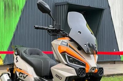 Xe tay ga 174cc, phanh ABS 2 kênh, TCS, giá hơn 38 triệu đồng