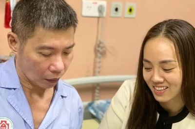 Hình ảnh NSND Công Lý trong bệnh viện 5 năm trước