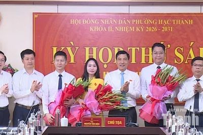 Phường Hạc Thành kiện toàn các chức danh lãnh đạo HĐND, UBND
