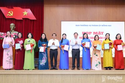 Đồng Nai gặp mặt nữ lãnh đạo, quản lý nhân ngày Phụ nữ Việt Nam 20-10