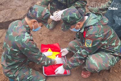 Hành trình cất bốc, quy tập 3 hài cốt liệt sĩ trên núi Bầu