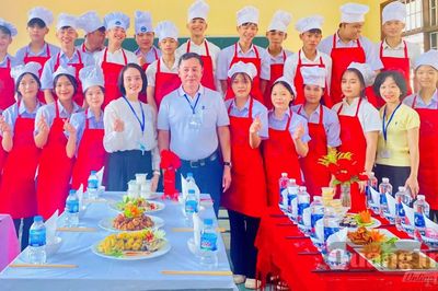 Học nghề gắn với việc làm nâng cao thu nhập