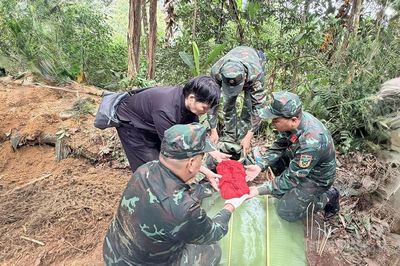 Điểm tựa lặng thầm