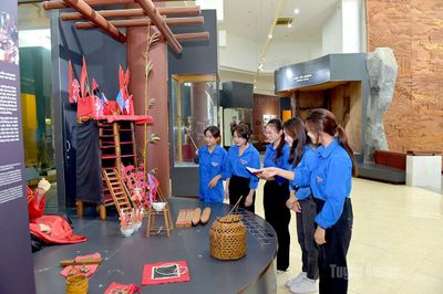 Xây dựng lịch sử Đảng bộ trong thời kỳ mới