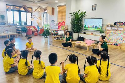 Hà Nội siết thu dịch vụ tại trường công lập chất lượng cao