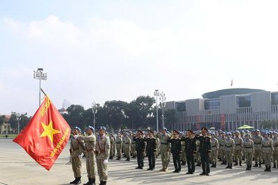 Lực lượng Gìn giữ hòa bình Việt Nam báo công dâng Bác