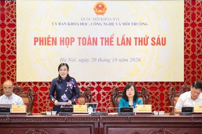 Ủy ban Khoa học, Công nghệ và Môi trường họp Phiên toàn thể lần thứ Sáu
