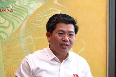 Gỡ vướng thể chế, bảo đảm quyền lợi người sử dụng điện