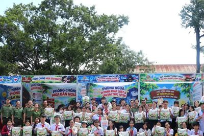 Trang bị kỹ năng phòng, chống vi phạm pháp luật cho 1.800 học sinh