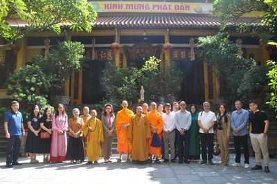 Gặp gỡ và chia sẻ về Phật giáo Việt Nam và Thái Lan tại chùa Quán Sứ