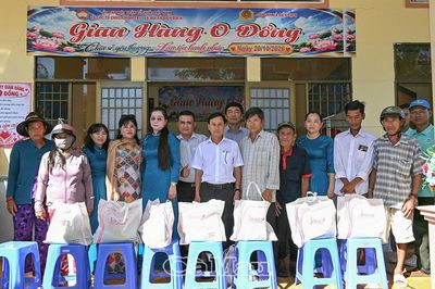 Gian hàng 0 đồng - Chia sẻ yêu thương