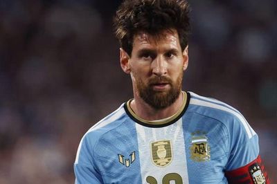 Kỷ vật quý của Messi rơi vào tay kẻ trộm giữa biến động tại Paris