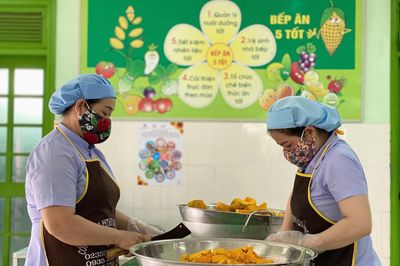Hà Nội chốt mức trần tiền ăn bữa trưa bán trú tối đa 50.000 đồng/ngày