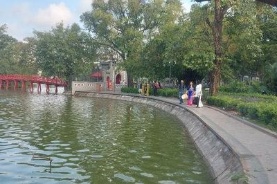 Miền Bắc mưa dông, nhiệt độ giảm nhẹ