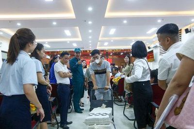 Người dân Định Công nhận tiền chi trả giải phóng mặt bằng thi công Quốc lộ 1A