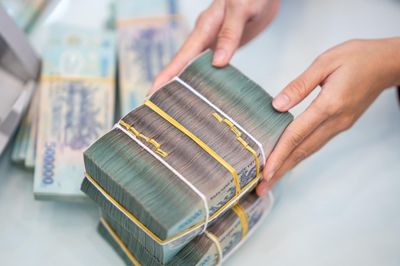 Lãi suất trái phiếu bất động sản chạm mốc 13%/năm