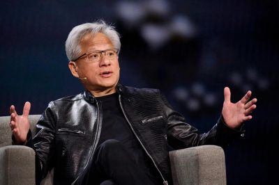 CEO Nvidia cảnh báo châu Âu