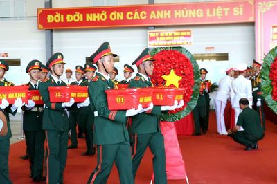 Quân khu 9 vận chuyển thêm 8.453 mẫu sinh phẩm hài cốt liệt sĩ phục vụ giám định