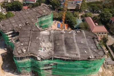 Sập giàn giáo công trình hơn 200 tỉ đồng khiến 1 người tử vong