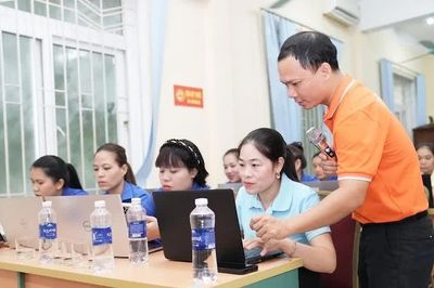 Quảng Trị thí điểm hỗ trợ nhân lực chuyển đổi số cho cấp xã
