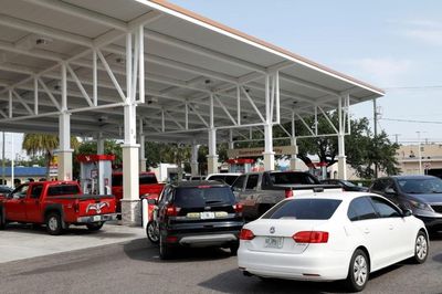 Mỹ dốc sức hạ nhiệt giá dầu diesel, 'gõ cửa' Ấn Độ, các nhà máy lọc dầu đang làm mọi thứ có thể